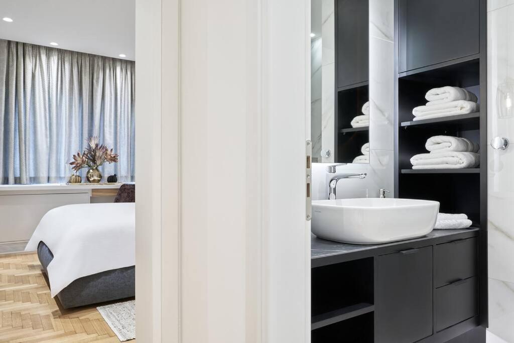 Апартаменты Deluxe Apartment, Kolonaki *